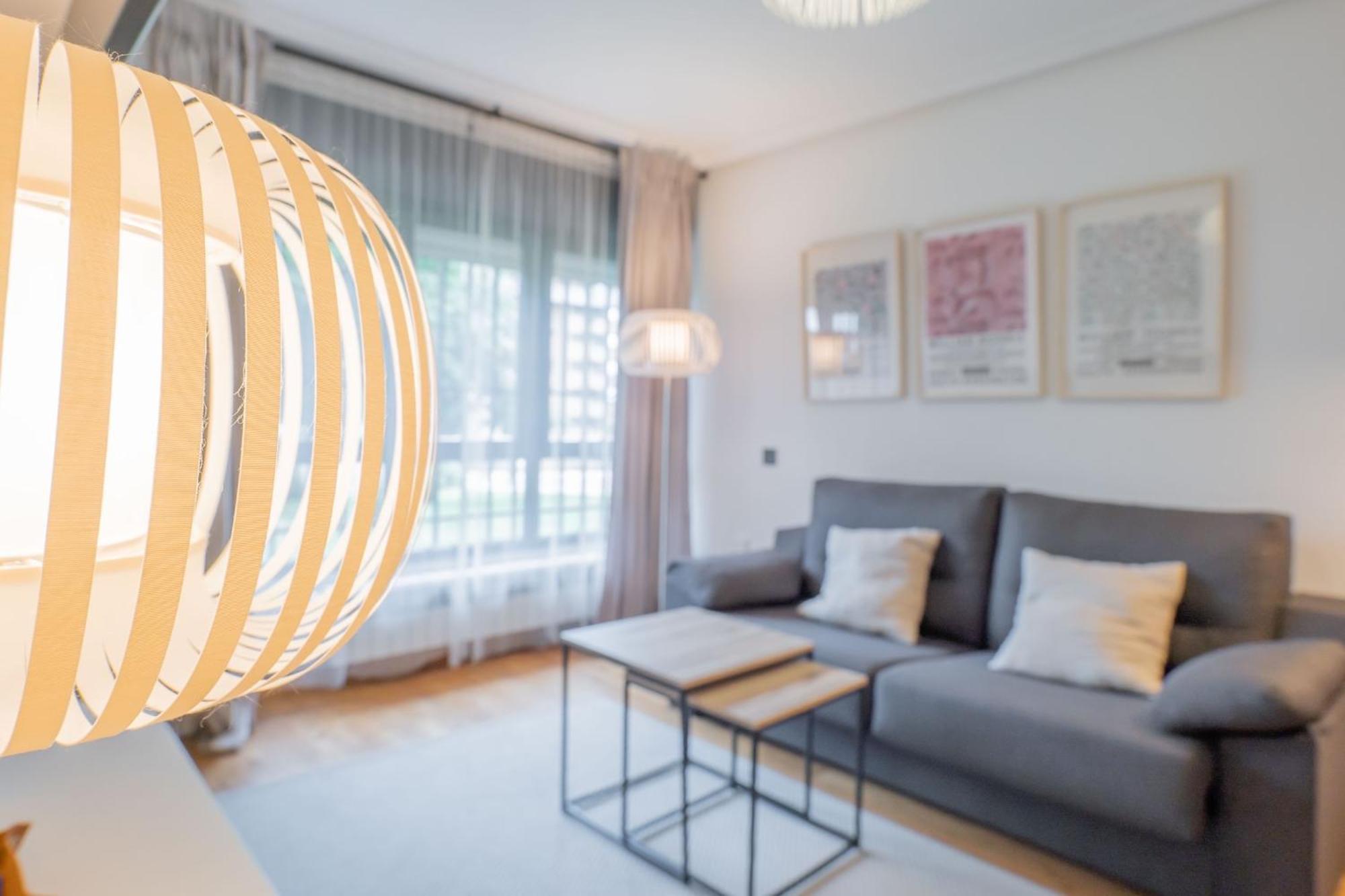 Nabucco Apartment Овиедо Екстериор снимка